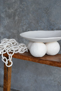 PEBBLES WHITE PLATTER AND CHAIN