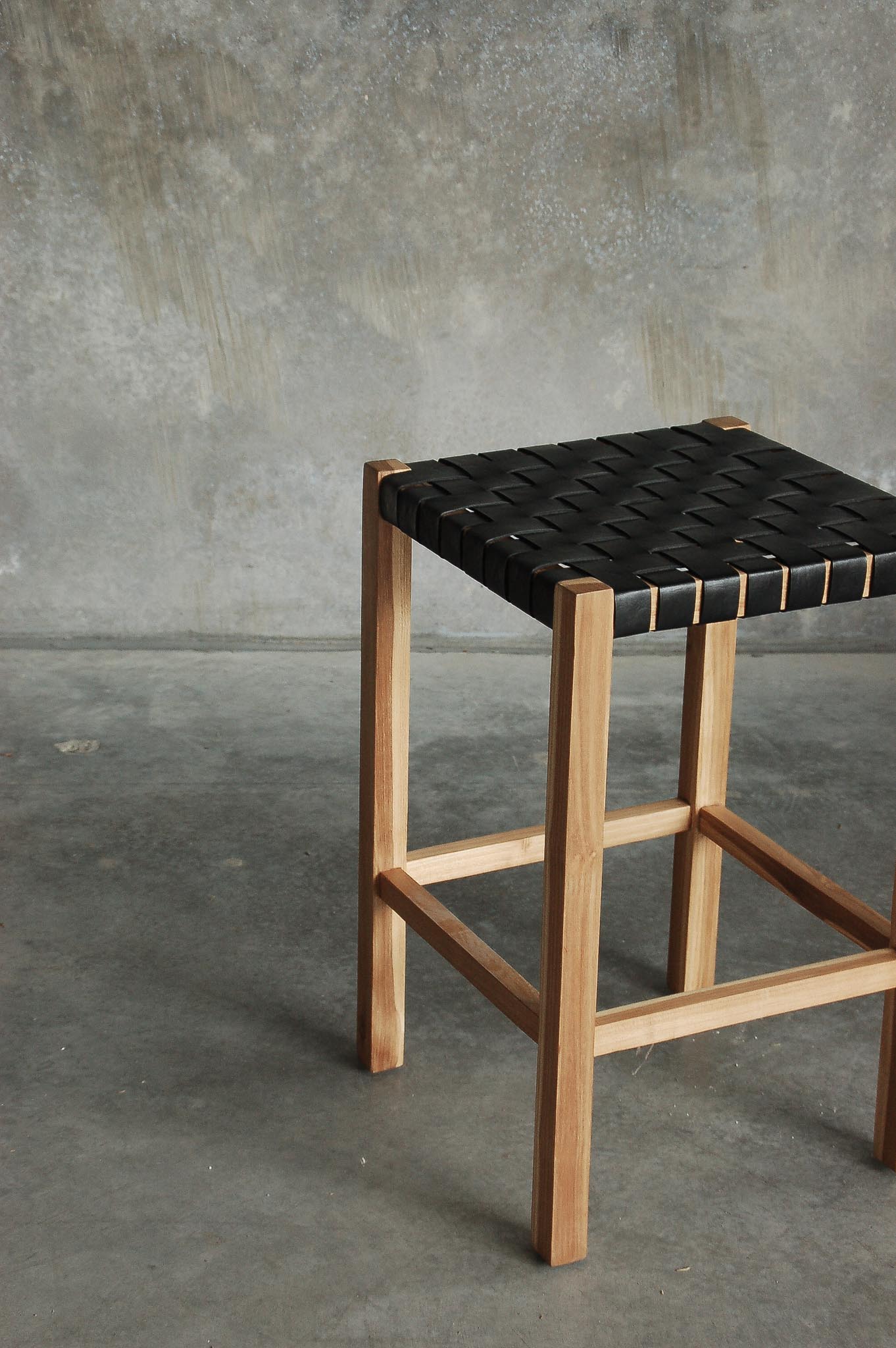 Sinew Barstool - Black